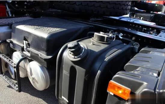 1611546161435911.jpg 9315928765_283919135.jpg